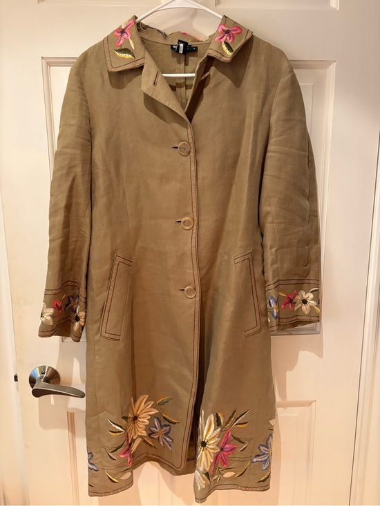 Dkny Jackets & Blazers - Dkny Tan Trench Coat with Embroidered Floral Trim